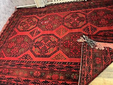 Ковер ручной работы, классический восточный орнамент. - Материал at lalafo.kg Ковер ручной работы, классический восточный орнамент. - Материал