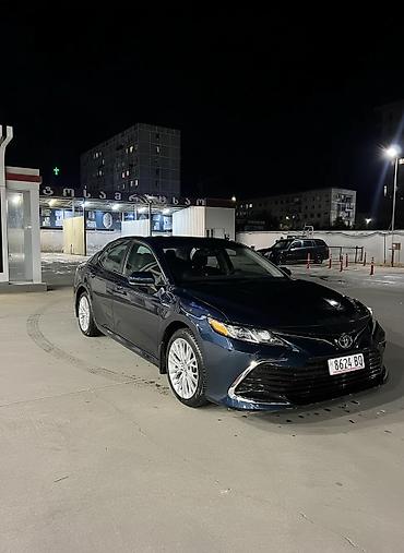 Toyota: Toyota Camry: 2021 г., 2.5 л, Автомат, Гибрид, Седан — 1