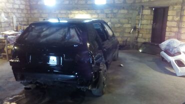 Volkswagen: Volkswagen Golf: 2 l | 1993 il Sedan — 6