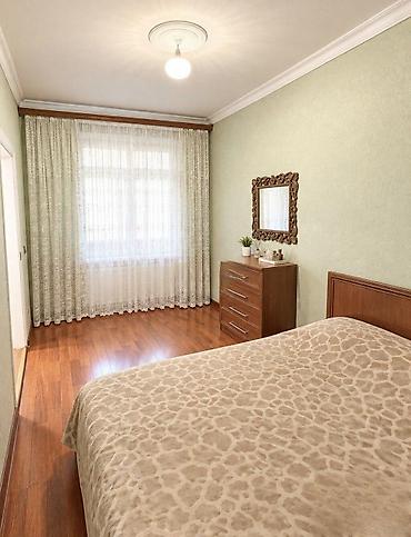 bakida: Bakı, 3 otaqlı, Köhnə tikili, m. Memar Əcəmi, 85 kv. m — 8