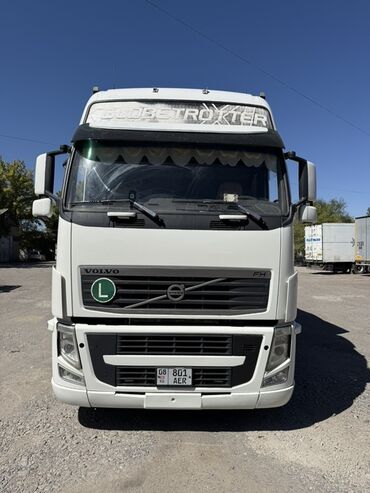 двигатель волво: Сүйрөгүч, Volvo, 2012 г., Тенттелген