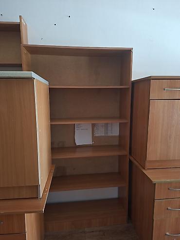 ресепшн стол: Офисный комплект мебели в оттенке «бук/вишня» Состав: - — 3