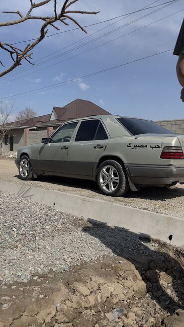 Mercedes-Benz: 220000сом!МЕРС 124 сатылат! Срочно! 1986 жылкы, об:2,6