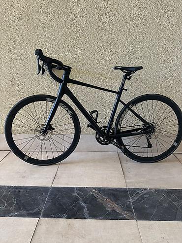 İdman velosipedləri: Şosse/Gravel tipli velosiped – mat qara rəng Çəkisi 5kq,nazik təkərlər — 1