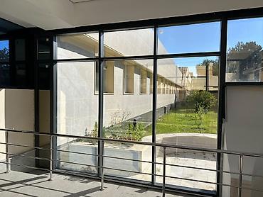 наклейки на кафель: Сдается квартира с подселением девушкам или студенткам в центре города — 1