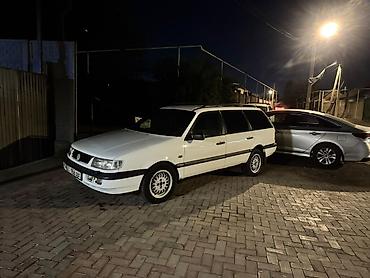 mini v: Volkswagen Passat: 1993 г., 2 л, Механика, Гибрид, Универсал — 1