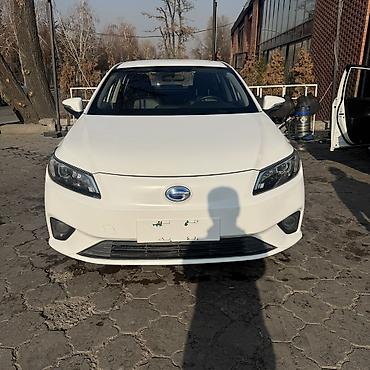 BYD : 2019 г., 1 л, Автомат, Электромобиль, Седан lalafo.kg да BYD : 2019 г., 1 л, Автомат, Электромобиль, Седан