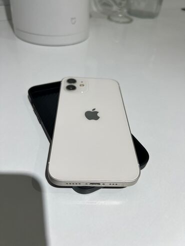 Apple iPhone: IPhone 12, Б/у, 128 ГБ, Белый, Защитное стекло, Чехол, Коробка, 85 %