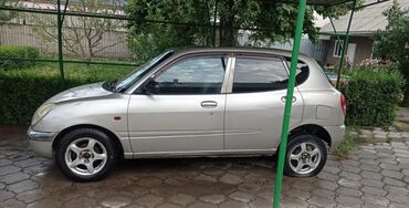 тацота ист: Toyota Дуэт: 2001 г., 1 л, Автомат, Бензин, Хетчбек