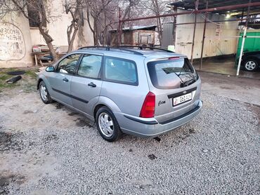 мусоо машина: Ford Focus: 2003 г., 1.6 л, Механика, Бензин, Универсал