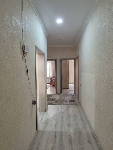 Həyət evləri və villaların satışı: 3 otaqlı, 100 kv. m, Orta təmir — 10