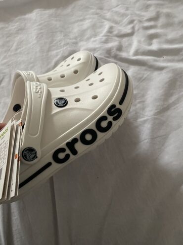 обувь женская большие размеры: Саболор, 35.5, Crocs, Жаңы, түсү - Ак, Өзү алып кетүү