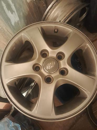 Disklər: İşlənmiş Disk Hyundai R 15, 5 Boltlu — 1