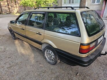 wolksvagen passat: Volkswagen Passat: 1989 г., 1.8 л, Механика, Бензин, Универсал