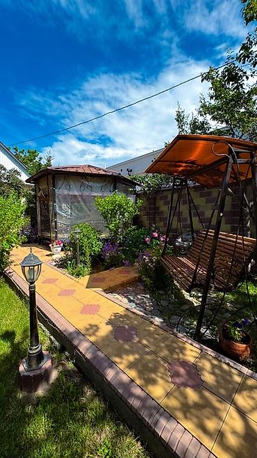 Продажа дач: Продаётся двухэтажная дача в Арашане на первой линии от речки. В — 9