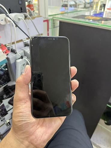 s 8: IPhone 11, 128 ГБ, черный Оргинал экран трешина бар на работу не — 2