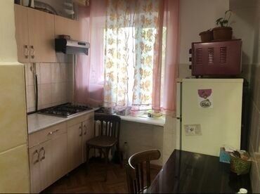 сдается однокомнатная квартира на длительный срок: 1 бөлмө, Кыймылсыз мүлк агенттиги, Чогуу жашоосу жок, Толугу менен эмереги бар