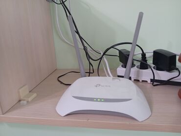 корманный вайфай: TP-Link TL-WR840N (N300) — Wi‑Fi роутер Основные характеристики: -