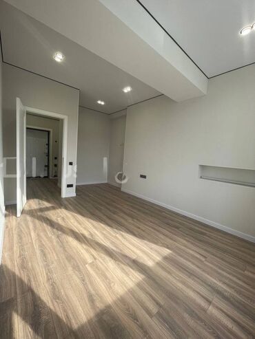 стол для растяжки спины: 1 комната, 41 м²