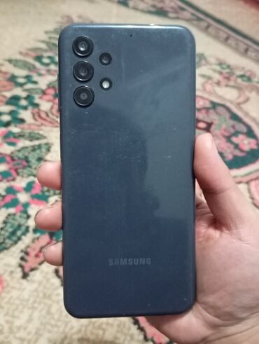 купить микрофон для компьютера в бишкеке: Samsung Galaxy A13, Б/у, 64 ГБ, цвет - Серебристый, 2 SIM