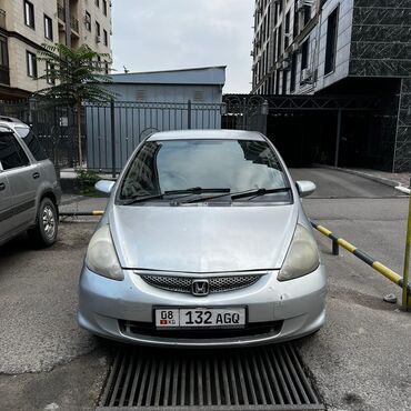 решетка радиатора на хонда фит: Honda Fit: 2005 г., 1.3 л, Автомат, Бензин, Хетчбек