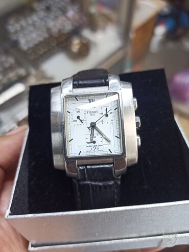 Часы тиссот,кварц, Швейцария, цена-15000с
