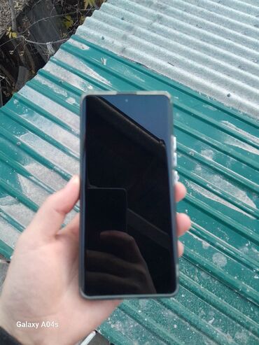 изогнутый монитор купить: Смартфон с чехлом Mercedes-AMG - Экран с плоскими рамками и