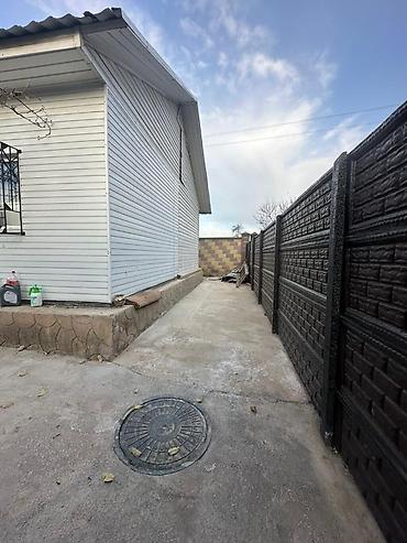 Продажа коттеджей и домов: 🚨 СРОЧНО ПРОДАЁТСЯ КОМФОРТНЫЙ 2-КОМНАТНЫЙ КИРПИЧНЫЙ ДОМ 📍 С. Таш-Дөбө — 9