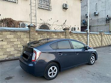 Toyota: Toyota Prius: 2012 г., Гибрид — 8