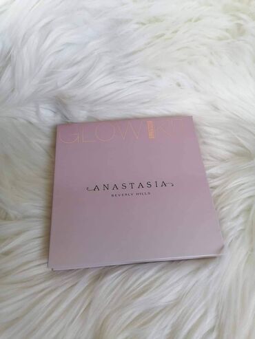 Šminka: Anastasia Beverly Hills - THAT GLOW set od 4 nijanse hajlajtera — 2