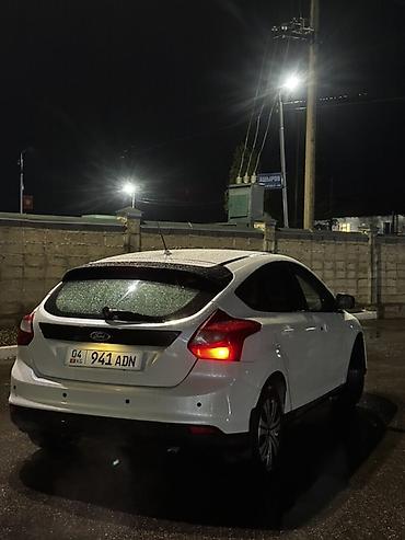 Продажа авто: Ford Focus: 2013 г., 1.6 л, Механика, Бензин, Хэтчбэк — 4
