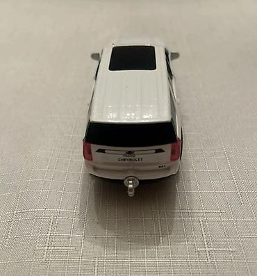 nerf satisi: Oyuncaq avtomobil – Chevrolet SUV modelinin metal die-cast miniatura — 3