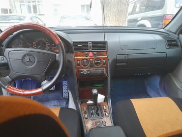 Mercedes-Benz: Mercedes-Benz C 200: 2 l | 1996 il Sedan — 9