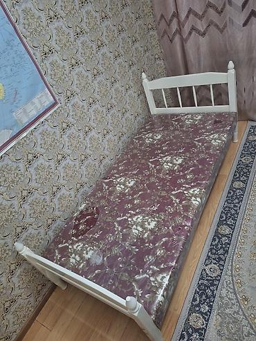 Çarpayılar: Tək nəfərlik çarpayı çox az istifadə edilib. En 90 uzunu 2 mert — 2