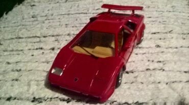 Figurice i makete: Lamborghini Chountach 1988 1 prema 24 Burago — 3