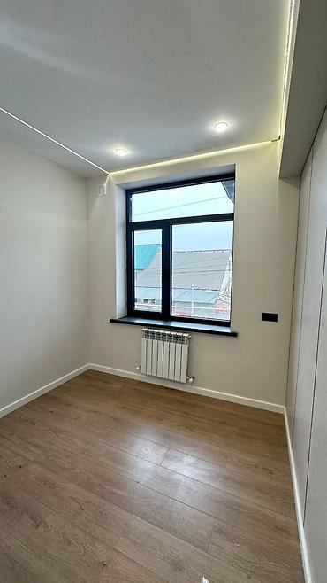 Продажа коттеджей и домов: 🏡ПРОДАЕТСЯ ОСОБНЯК 📍Арча-Бешик 🏠Площадь:200м² 🌿Участок:3сотки — 17