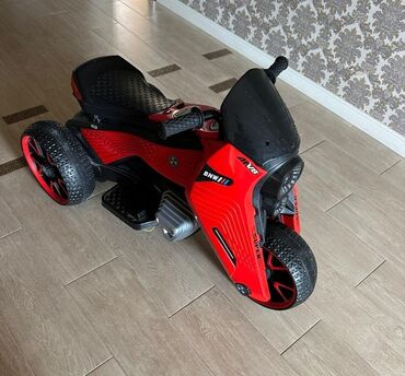 Çarpayılar: Moto qirmizi Tecili satilir 100 azn Unvan:Badamdar *Deniz