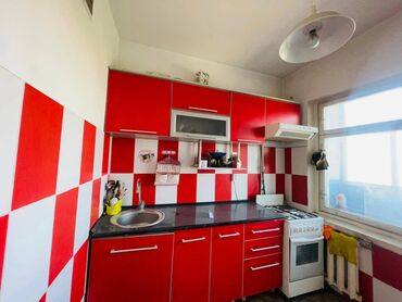 3 комнатная квартира в Кыргызстан | Продажа квартир: 3 комнаты, 60 м², 106 серия, 9 этаж, Центральное отопление
