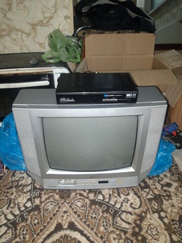 televizor pultlari: İşlənmiş Televizor JVC 49" Ünvandan götürmə