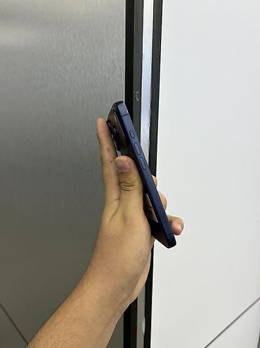 Мобильные телефоны и аксессуары: IPhone 17 Pro, Б/у, 256 ГБ, Blue Titanium, Защитное стекло, Чехол, В рассрочку, 92 % — 6