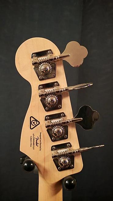 Gitare: SQUIER AFFINITY ACT JAZZ BASS OWT | . Slanje po — 6