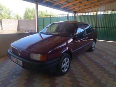 автомобиль пасат: Volkswagen Passat: 1990 г., 1.8 л, Механика, Бензин, Седан
