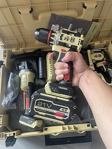 dewalt dcd794d1: Аккумуляторный набор инструментов 21V в кейсе на колесах Состав — 6