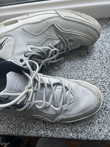 nike lebron: Мужские кроссовки, 41, Jordan, Б/у, цвет - Белый — 2