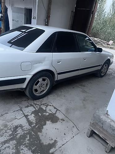 Audi: Audi 100: 1992 г., Механика, Бензин, Седан — 3