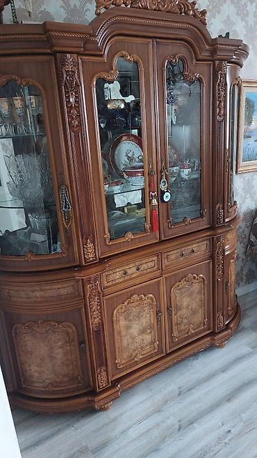 komod satilir: İşlənmiş, Güzgülü — 1