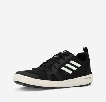 горные кроссовки: Adidas