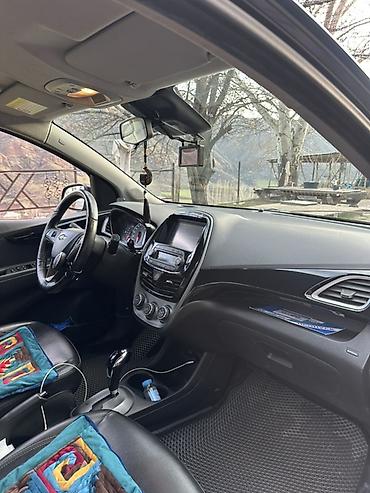 Chevrolet: Chevrolet Spark: 2019 г., 1 л, Вариатор, Бензин, Хэтчбэк — 28