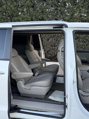 Kia: Kia Carnival: 2018 г., 2.2 л, Автомат, Дизель, Минивэн — 10