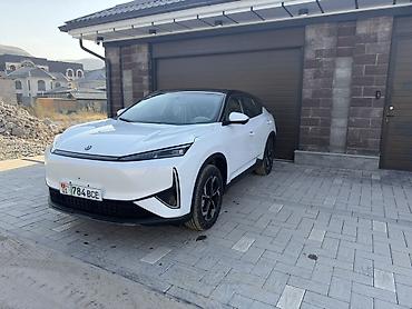 kia 8: Dongfeng : 2026 г., Автомат, Электромобиль, Кроссовер — 2